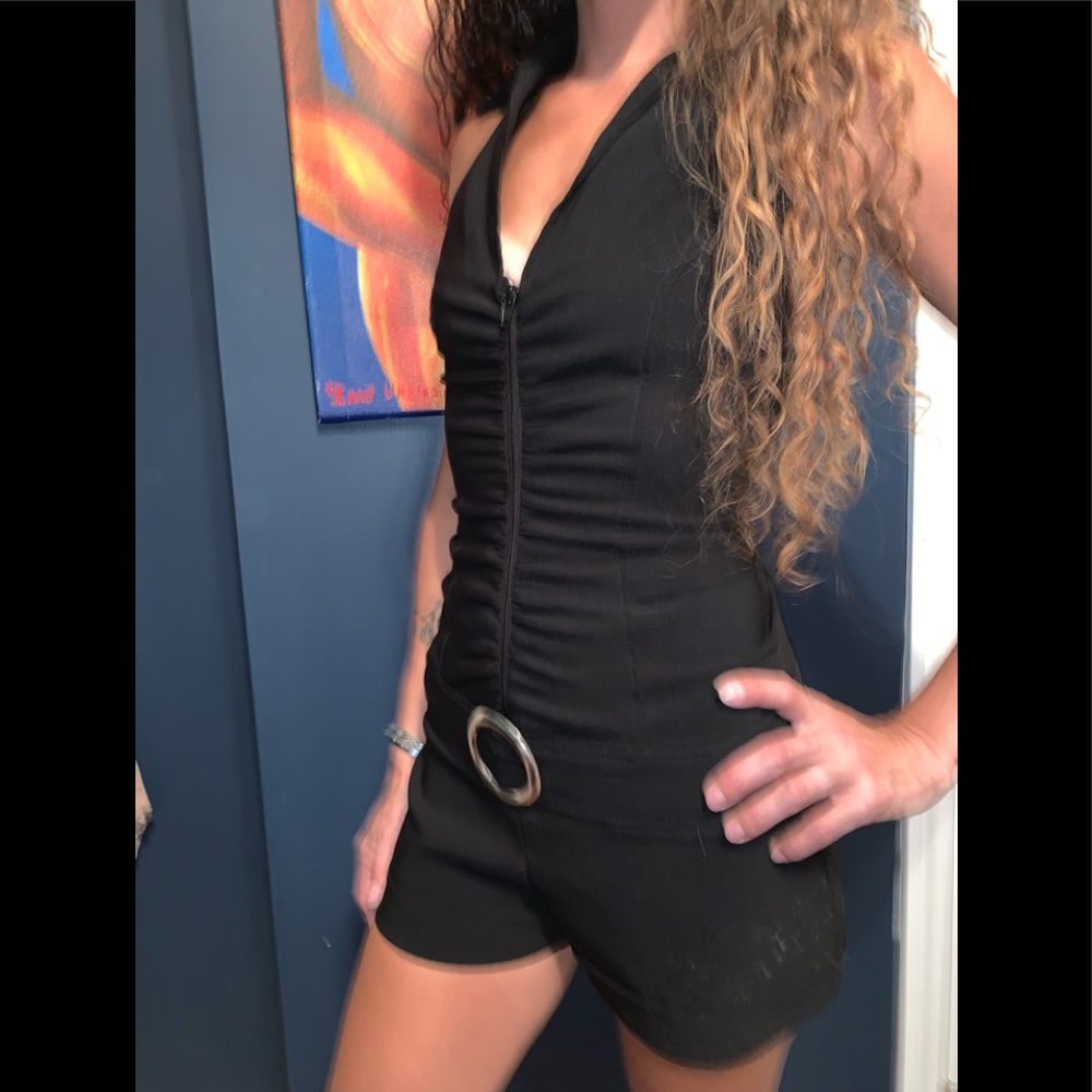 DEADSTOCK Y2K Valia zip front romper - Picture 2 of 3